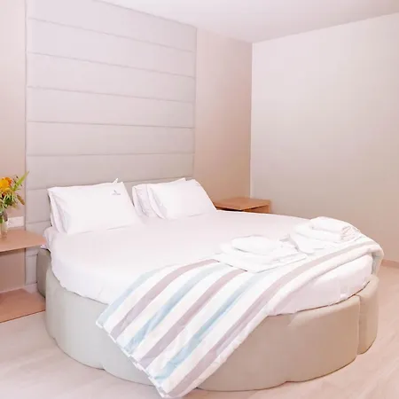 Tresor Sousouras Hotel