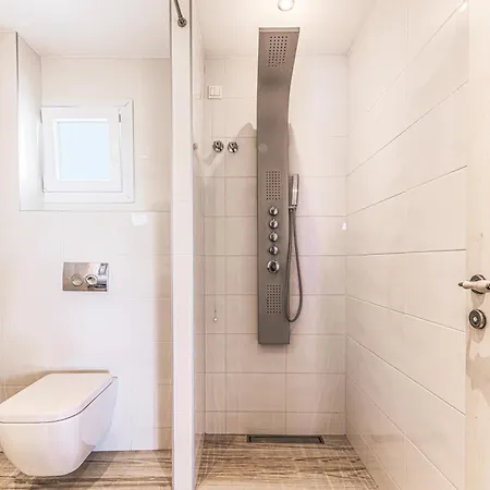 Tresor Sousouras Hotel