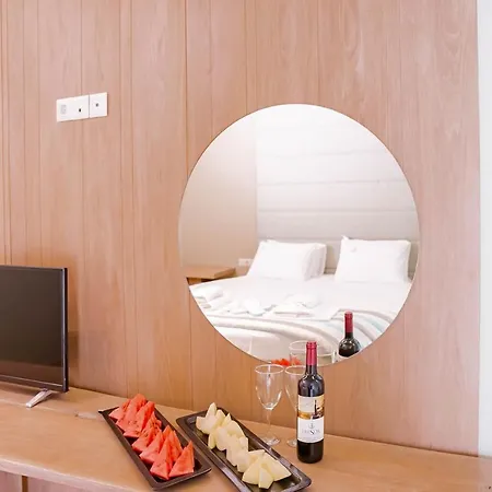 Tresor Sousouras Hotel