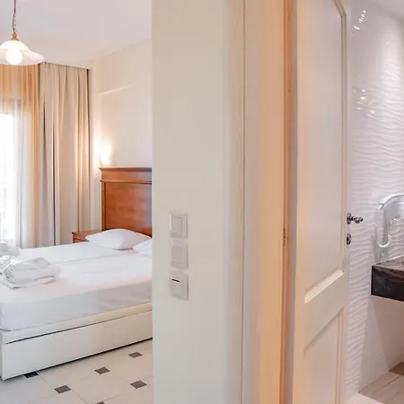 Hotel Tresor Sousouras 4*