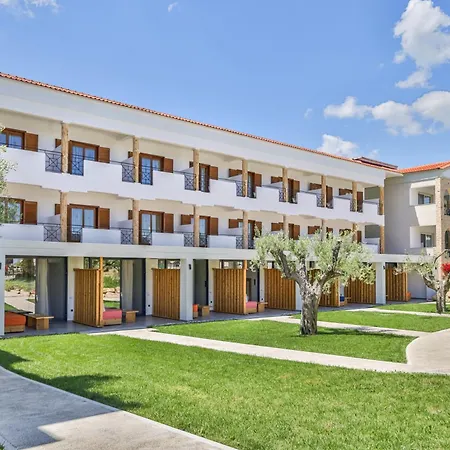 Tresor Sousouras Hotel