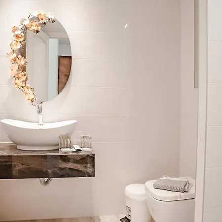 Tresor Sousouras Hotel
