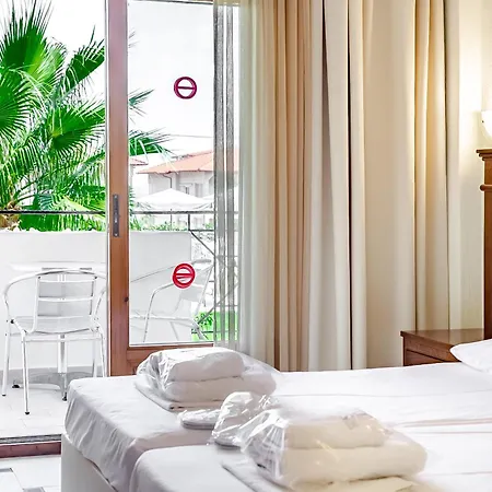 Tresor Sousouras 4*
