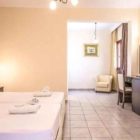 Hotel Tresor Sousouras 4*