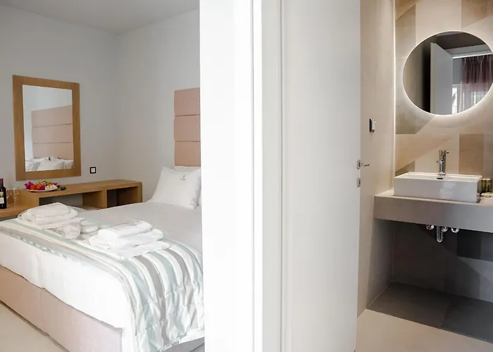 Hotel Tresor Sousouras 4*