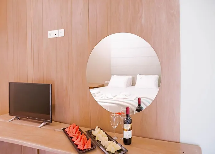 Tresor Sousouras Hotel